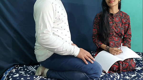 Sultry Indian Educator’s Unforgettable Doggystyle With Seductive Hindi Whispers