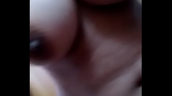Delhi’s Seductive Housewife And Her Daring Young Escort