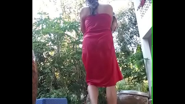 Desi Indian Bhabhi’s Steamy Open Bath Session