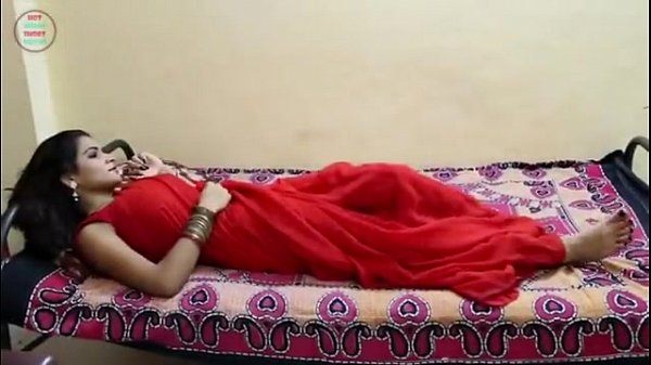 Indian Bhabhi Gets Rammed Hard In Her Tight Red Saree