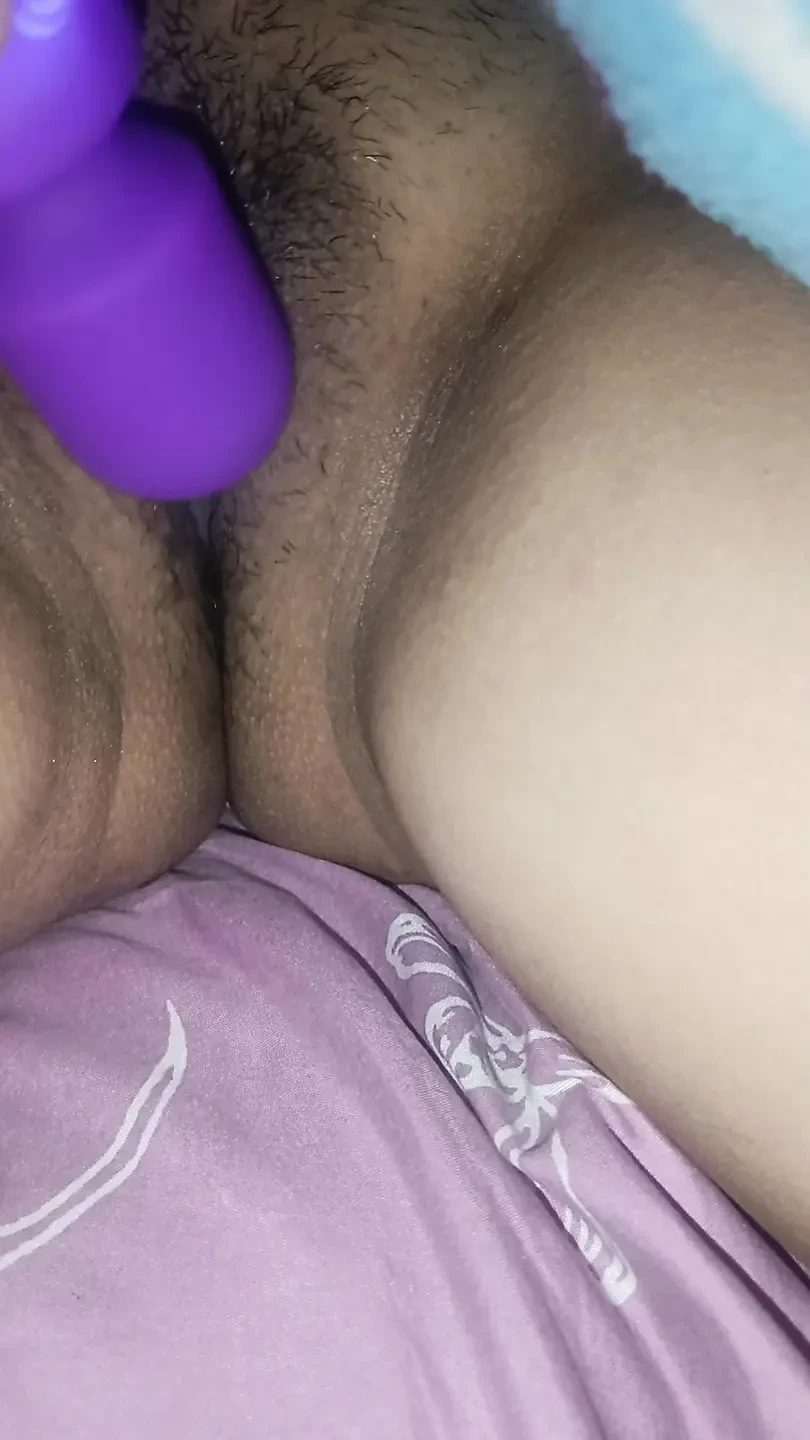 Stranger Uses Vibrator To Fuck My Girlfriend Pussy And Cuckold Me – Hindi Audio