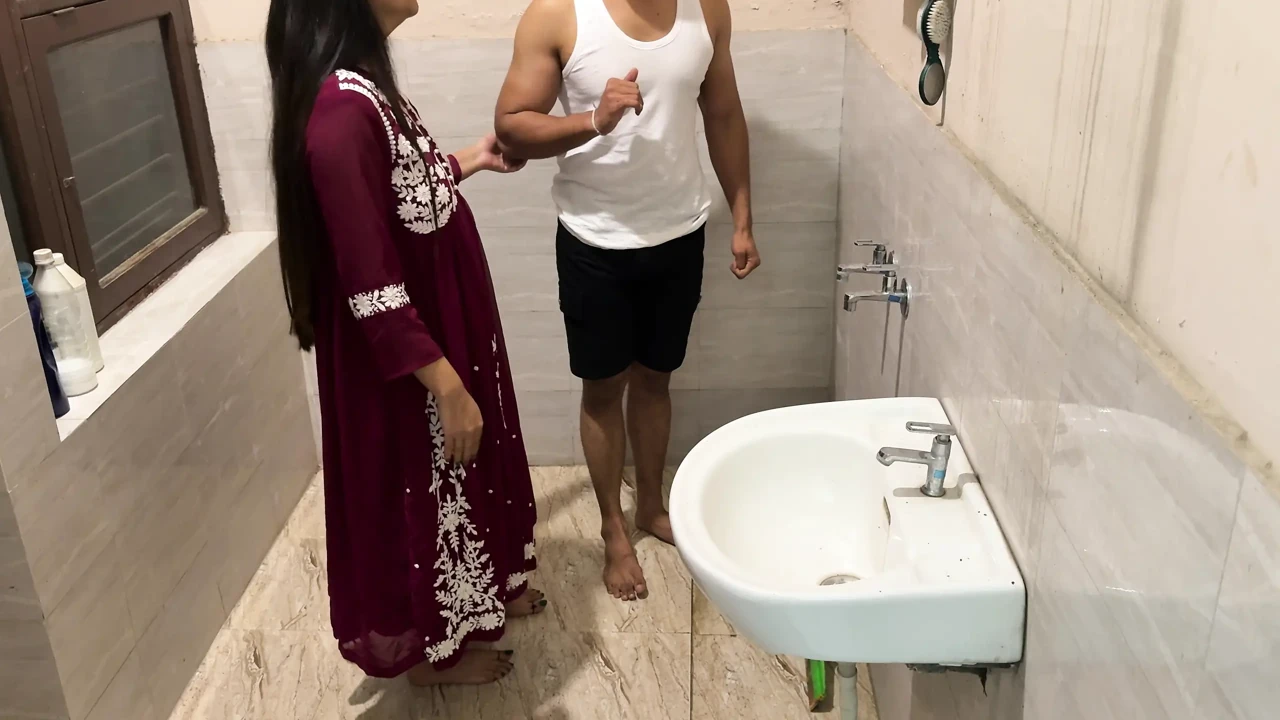 I’m Fucking Hard My Best Friend’s Wife Saara Bhabhi, Full Hindi Video