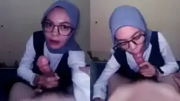 Cewek Berjilbab Doyan Ngehisap Kontol Sampai Puas