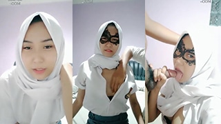 Jeslyn Cantik Jilbab Sma Mulus Digoyang Pacar Sampai Basah Live