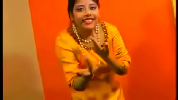 Desi Indian Wife Rupali Bhabhi Strips Down, Teases With Her Naked Body