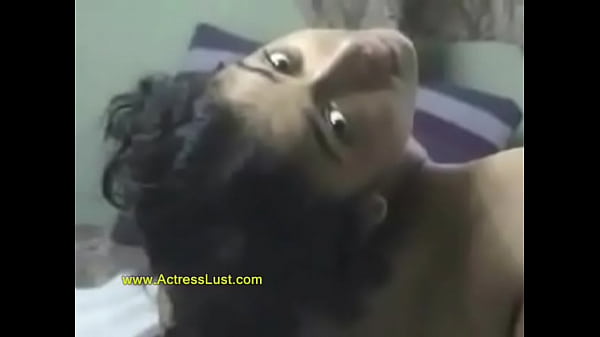 Indian Babe Gets Raw With Her Boyfriend In A Hotel Room