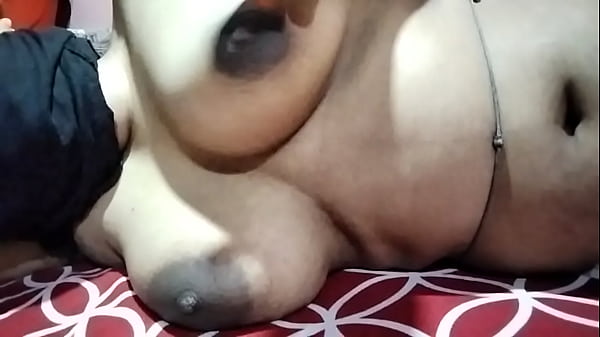 Mallu Indian Bhabh’s Thick Curves, Sweaty Skin, And Hungry Eyes For A Hard Fuck