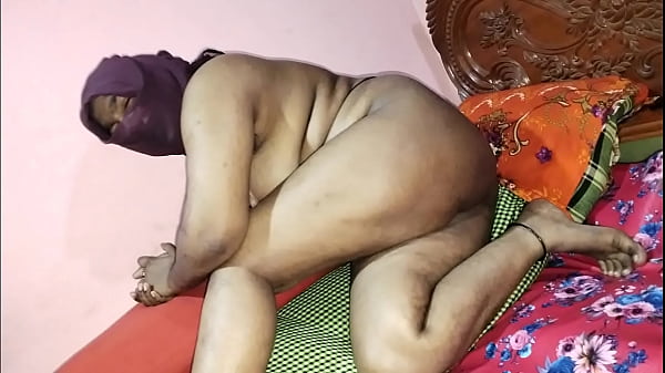 Shaadi Ki Raat, 18 Saal Ki Young Indian Wife Ke Saath Honeymoon Hotel Mein Suhaagraat, Hindi Audio Mein Chudai Ki Mast Awaazein