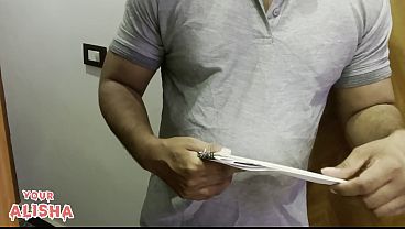 Alisha Bhabhi Ko Postman Ne Dekh Liya, Apni Choot Mein Ungli Karte Hue, Geela Kar Rahi Thi Apna Naram Naram Suraakh