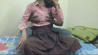 भारतीय कॉलेज की छात्रा का अपने बॉयफ्रेंड के कमरे में जोरदार चुदाई