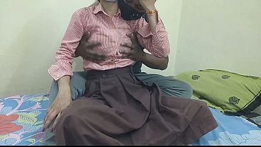 भारतीय कॉलेज की छात्रा का अपने बॉयफ्रेंड के कमरे में जोरदार चुदाई