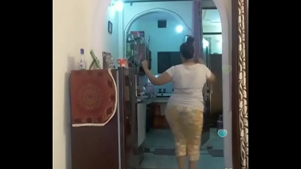 Hot Indian Bhabi Shakes Her Juicy Ass And Big Tits On Bigo Live