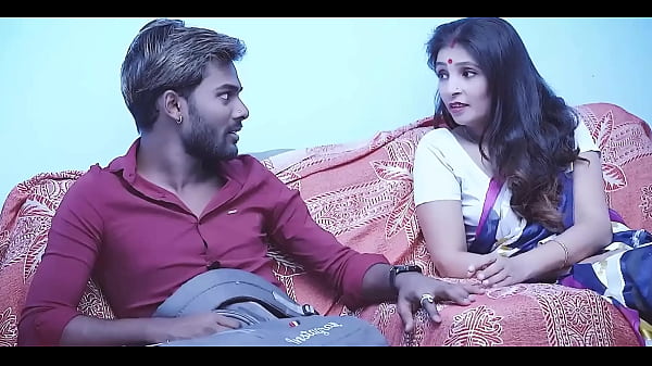 Indian Step-maa Shares The Bed, Her Stepson Pounds Her Harder With Dirty Hindi Moans