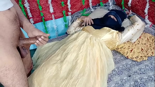 Yellow-clad Desi Bride Gets Her Tight Pussy Pounded Hard By A Thick Indian Cock On Xvideos